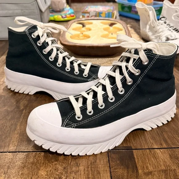 Black and White Chunky Converse Mens Size 10 Style # A00870C Excellent Condition - Picture 1 of 11